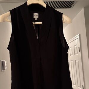 Nic + Zoe Black Sleeveless Women's Top